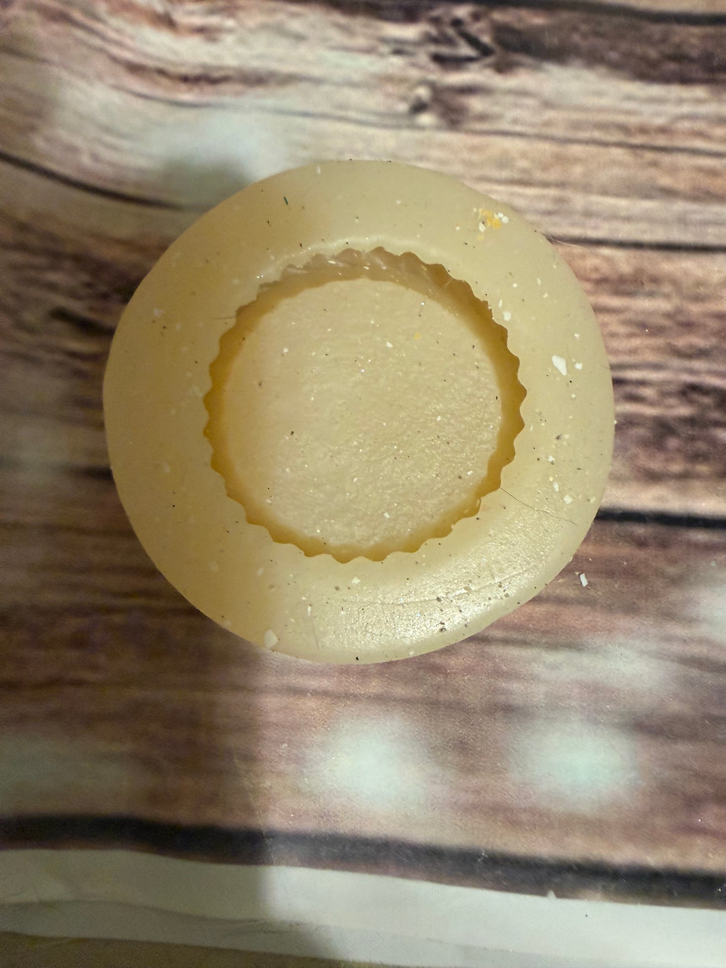 1 cavity pie crust mold