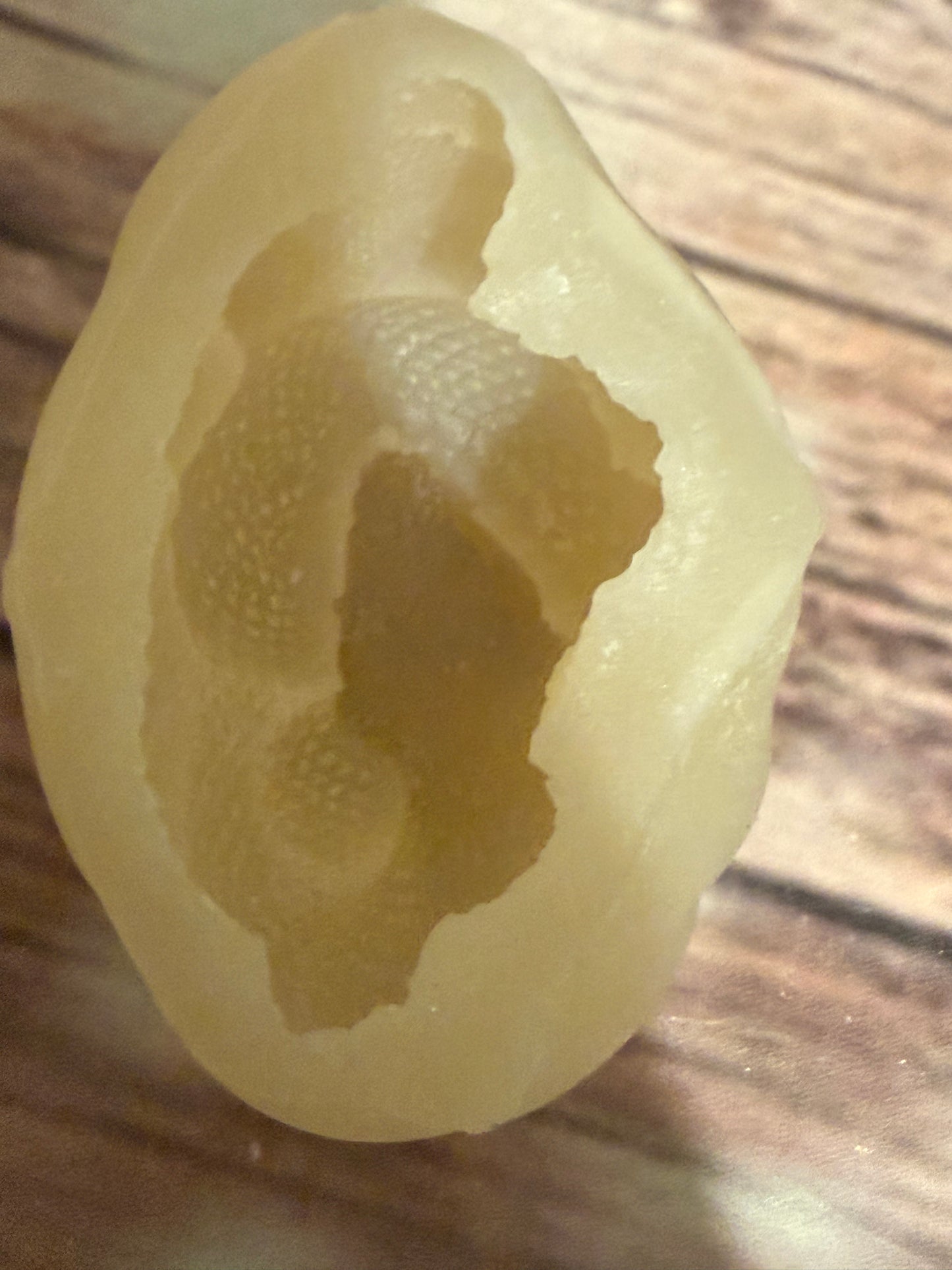 1 cavity coiled snake mold