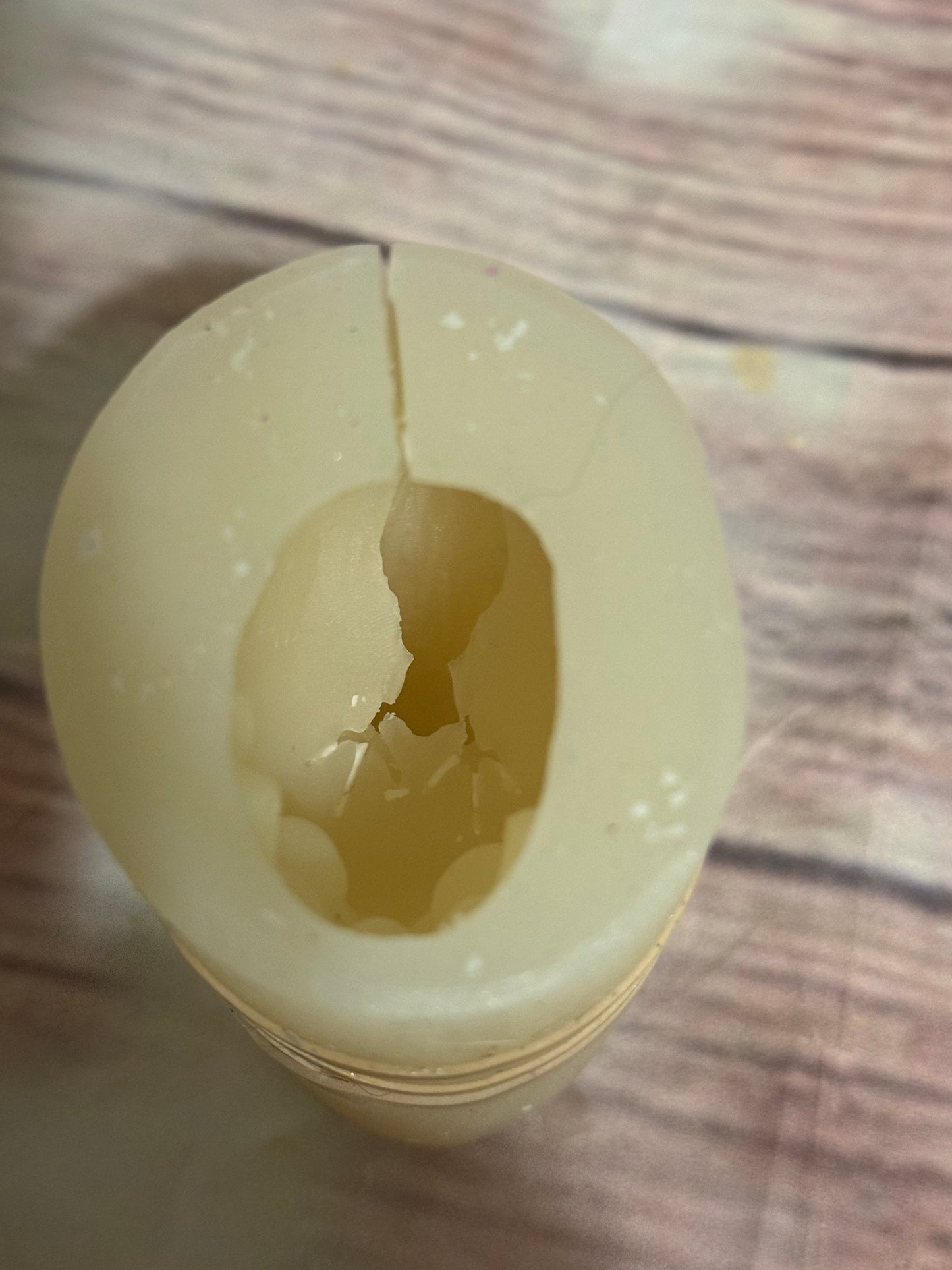 1 cavity raven on skull mold