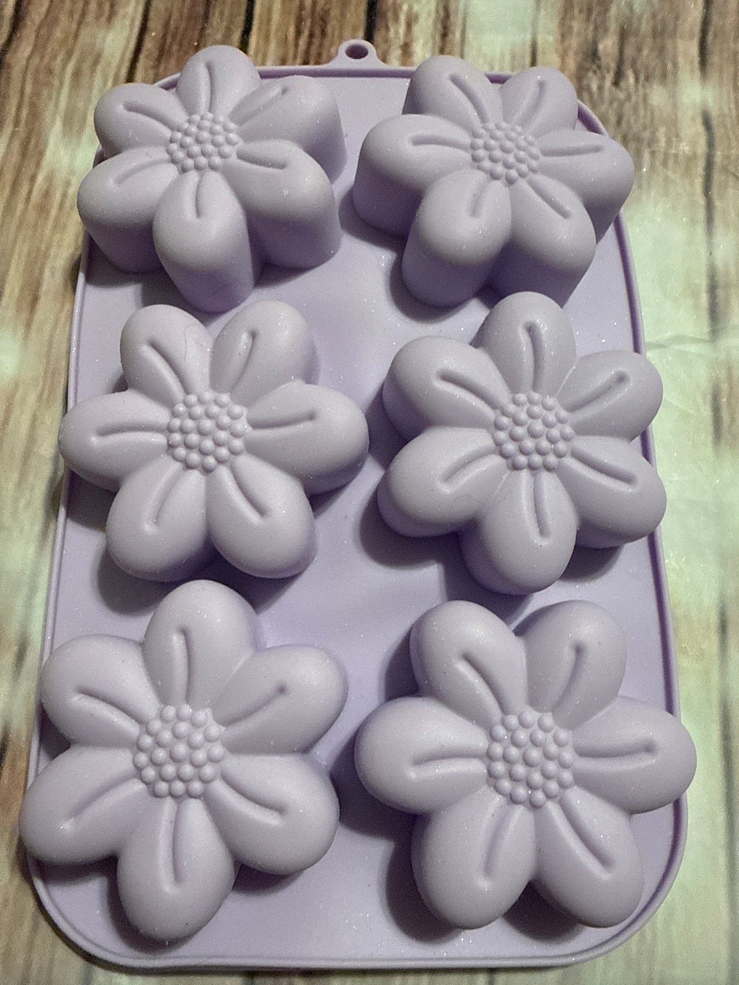 6 cavity flower (daisy?) mold