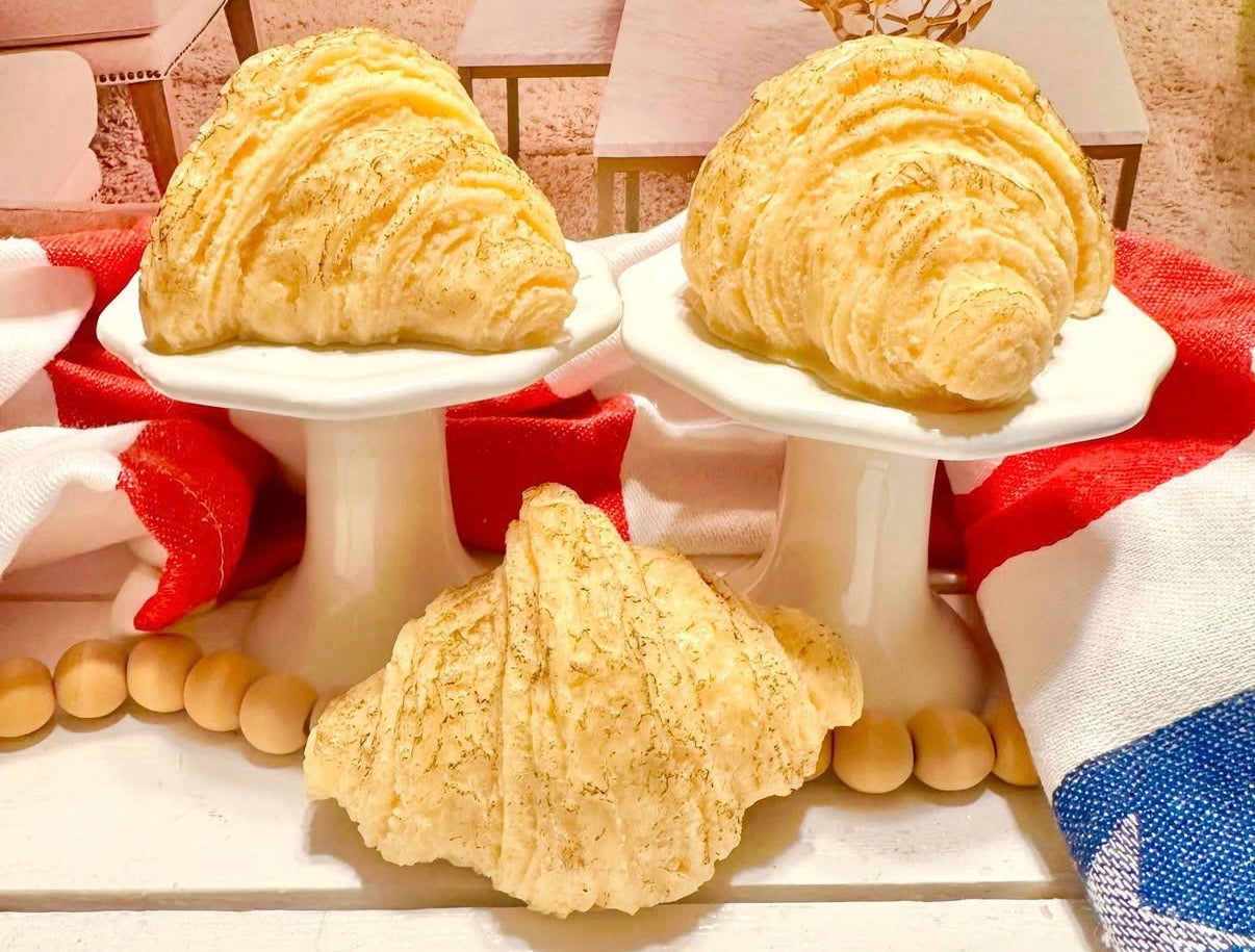 1 cavity croissant mold