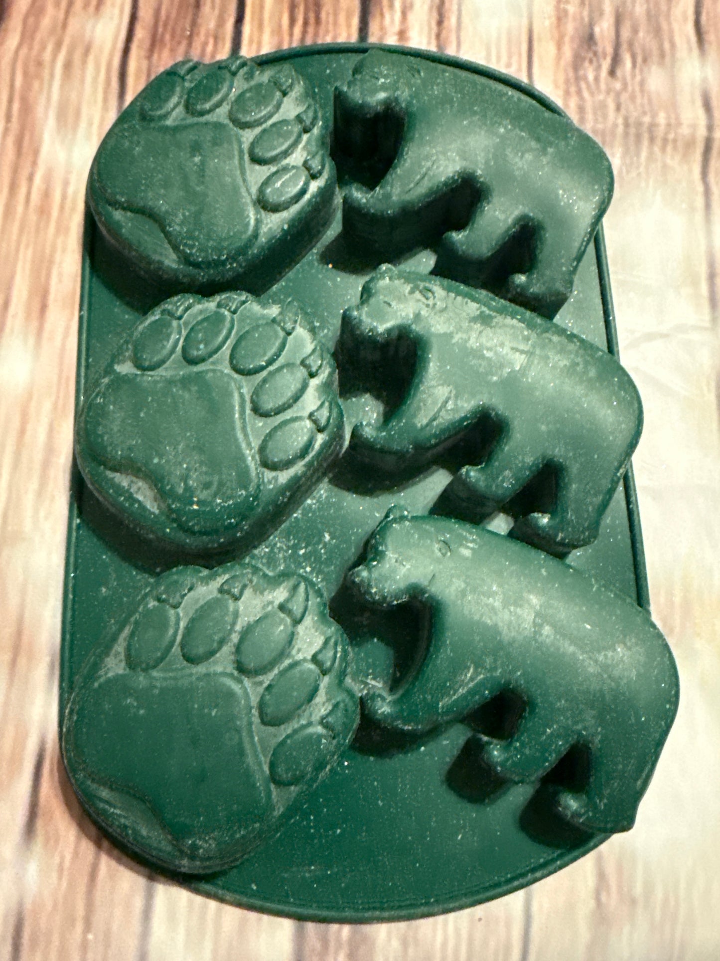 6 cavity bear mold