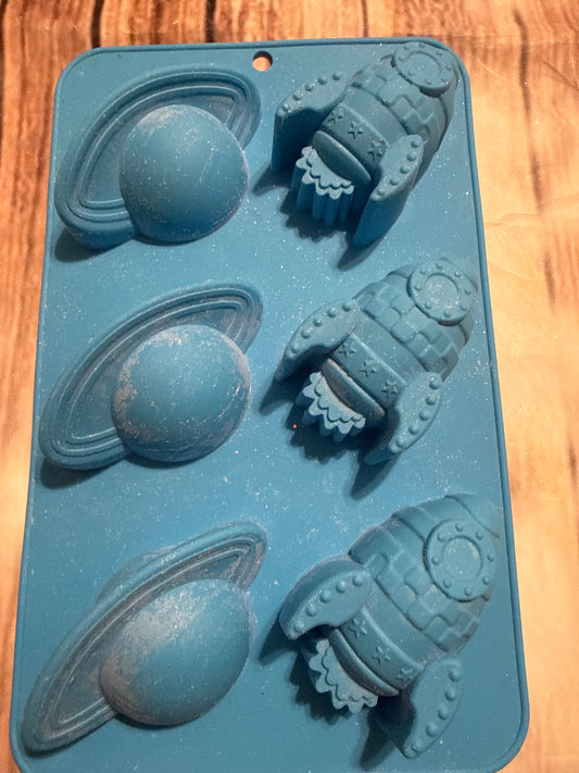 6 cavity space mold