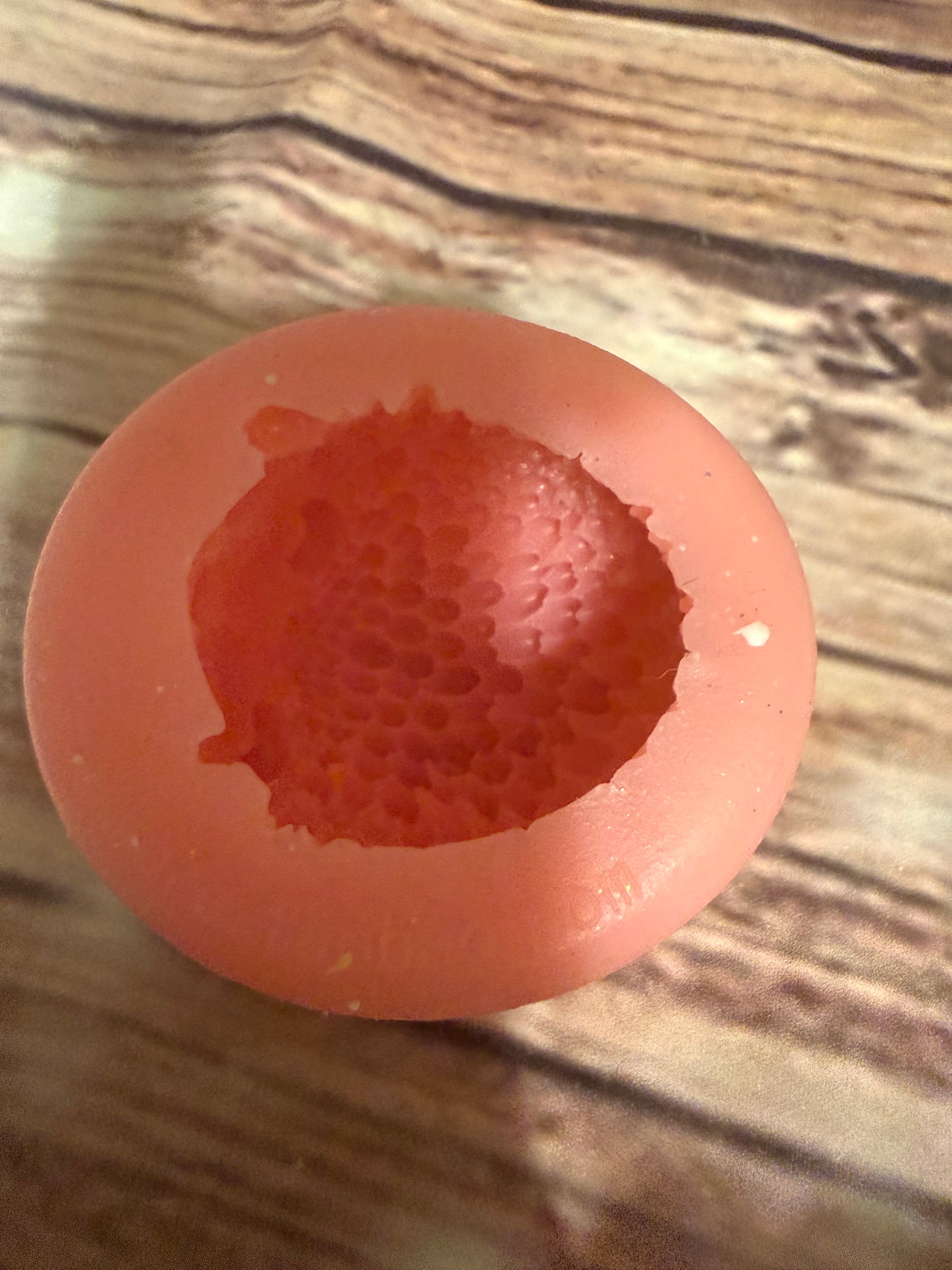 1 cavity hedgehog mold (may be pink or blue)