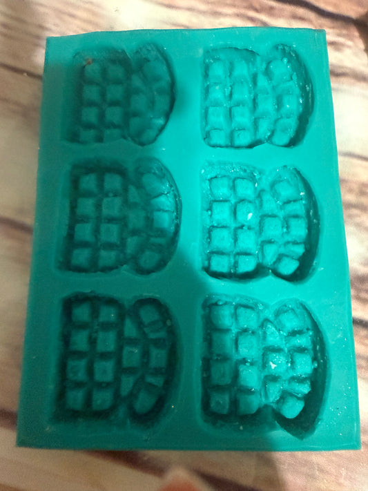 6 cavity mini toast waffles mold