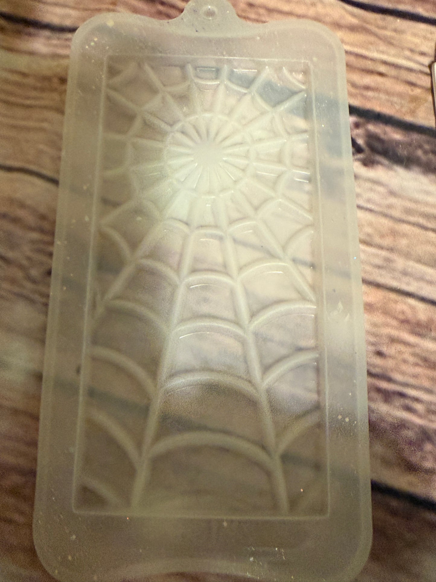 1 cavity spider web snap bar