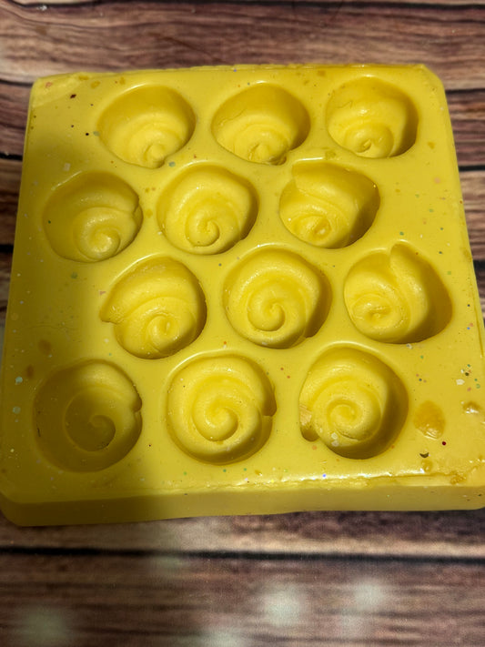 12 cavity mini cinnamon roll mold