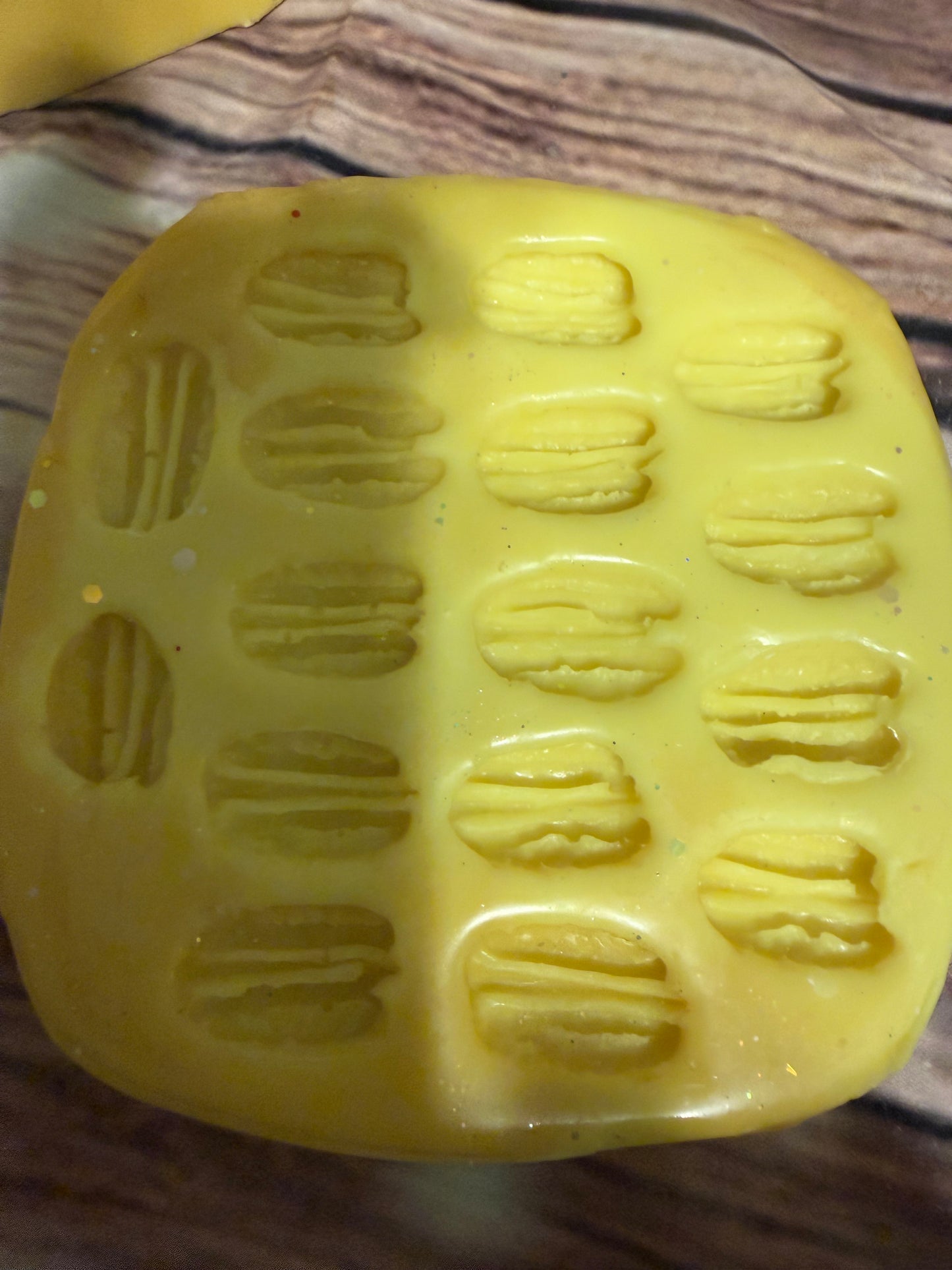 16 cavity pecan mold