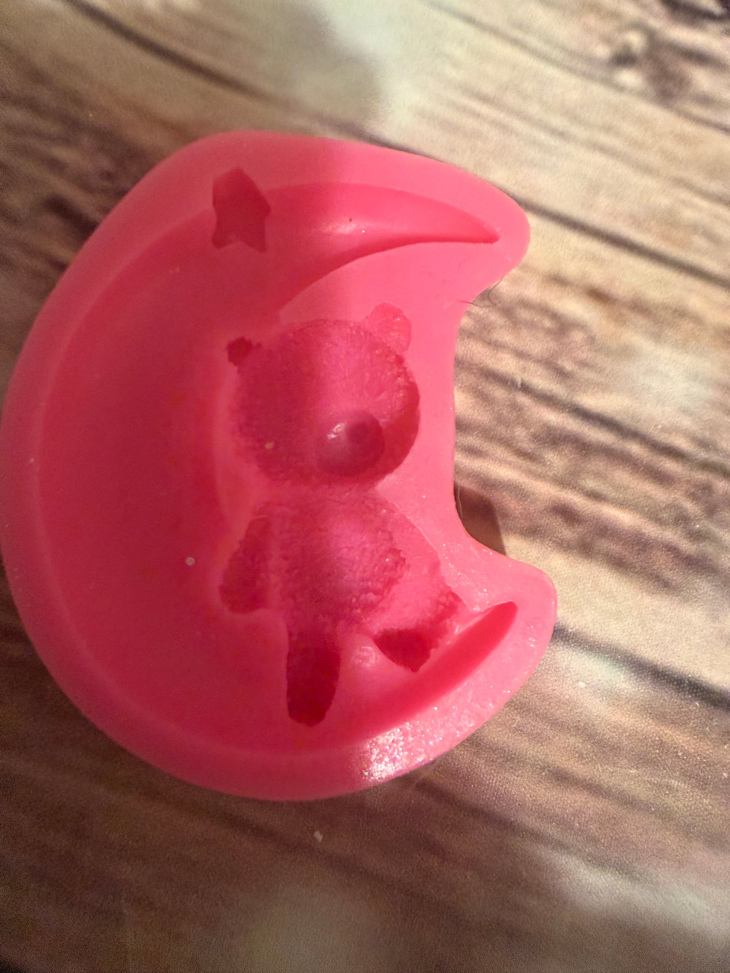 1 cavity bear on moon mold