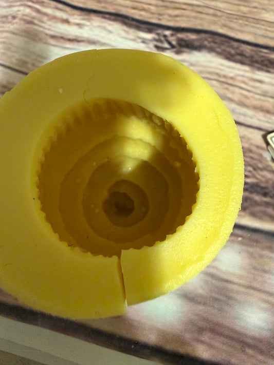 1 cavity whipped frosting cupcake mold