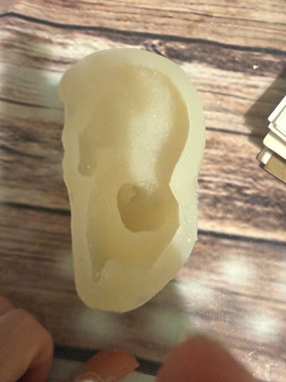1 cavity lounging cat mold