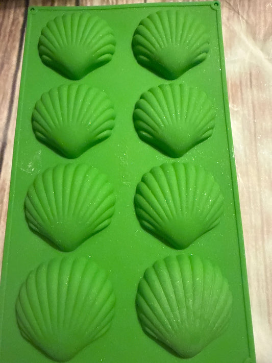 8 cavity seashell mold (thinner)